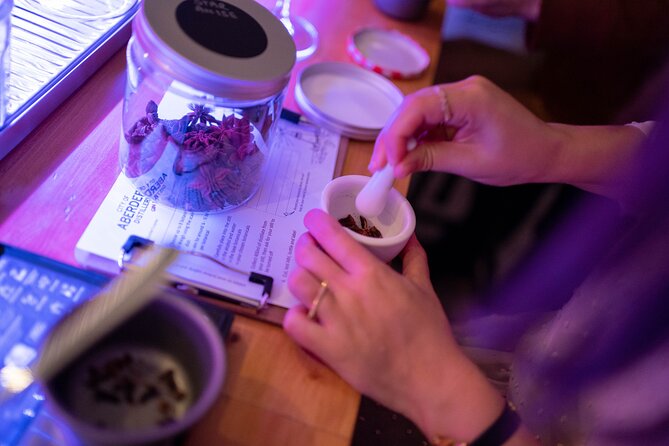 2 hour Gin School Experience in Aberdeen - Picking Botanicals Like a Distiller, 100+ Choices and Your Own Recipe