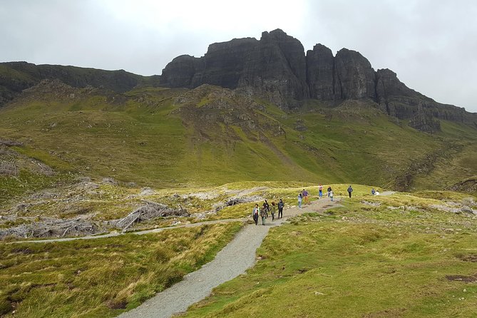 4 Day Highlands and Isle of Skye Tour from Glasgow - Day 1: Perthshire walks, Pitlochry photos, Culloden history, then Inverness