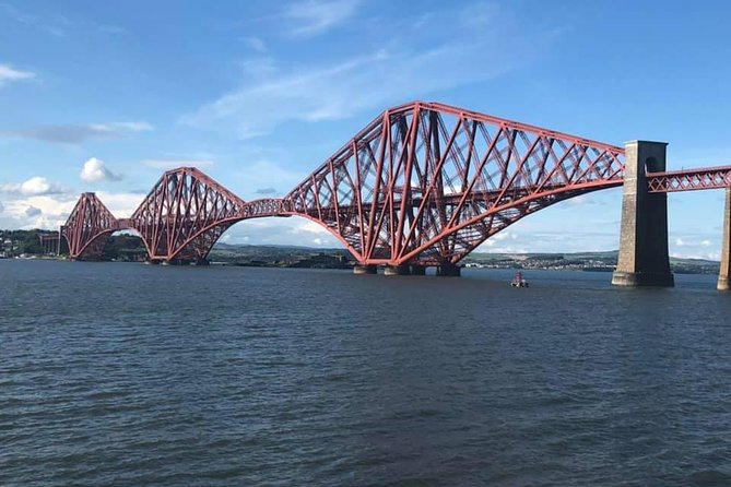 A taste of Scotland Full-Day Private Tour - Stop 5: The Kelpies and The Helix, a modern break with big photo energy