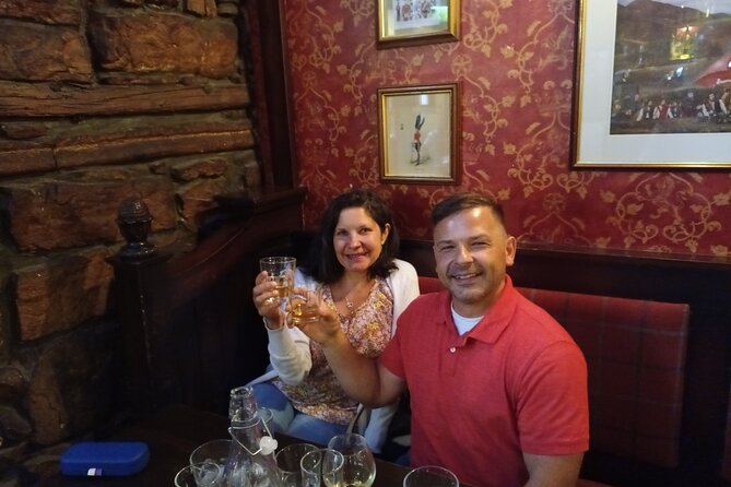 A Wee Walk and a Whisky: Unique Glasgow Walking Tour (5pm) - Why the group size matters on this kind of walk