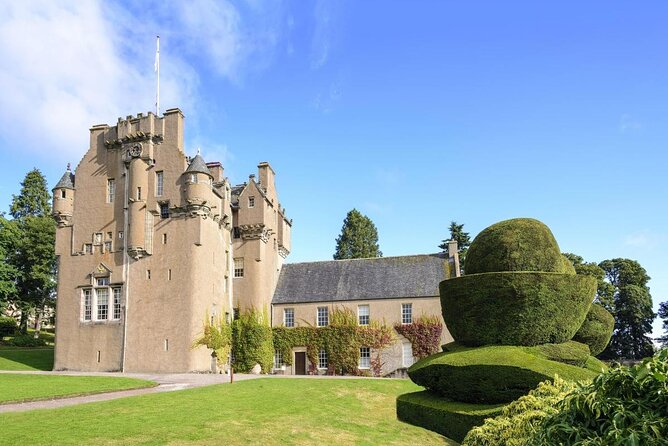 Aberdeen & Shire Castle & Distillery Private Group one Day Tour - How Pickup Timing and a Private Vehicle Change the Day