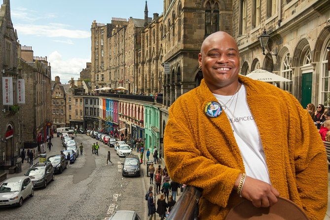 Best Edinburgh Photoshoot Experience - Stop 2: Grassmarket for a Castle angle and pub-world atmosphere