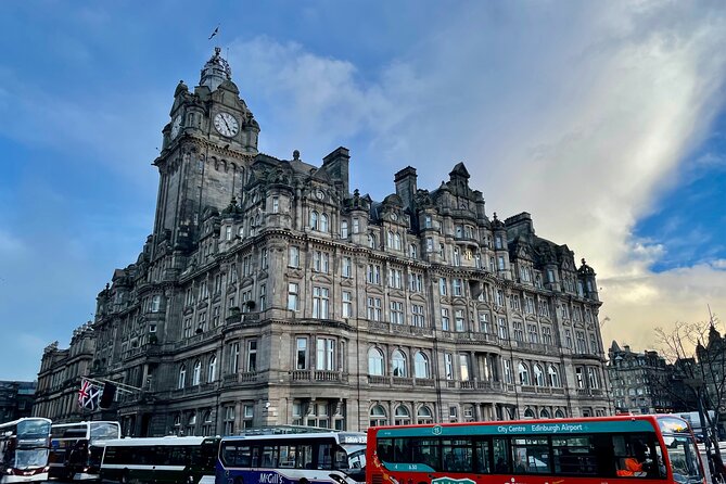 Best of Edinburgh Walking Tour-3 Hours, Small Group max 10 people - Greyfriars Bobby on Candlemaker Row: the dog tale that people remember