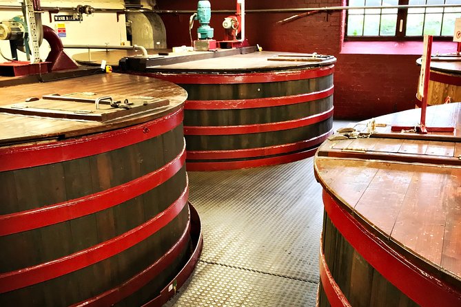 Casks & Chronicles: Day Tour of Scottish Whisky Distilleries - Flexibility with your private driver, where the day can grow