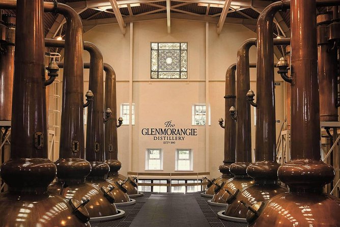 Clan Tour of Northern Whisky Distilleries - Why Northern Whisky and Dunrobin Castle Fit Together
