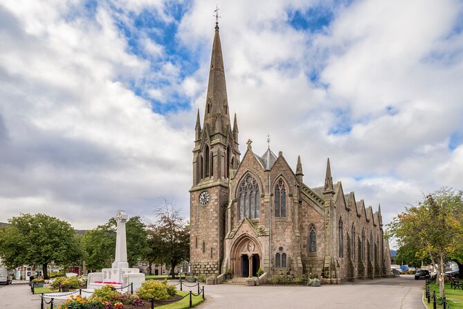 Edinburgh: Aberdeenshire, Balmoral Castle and the Northeast Coast - Getting there comfortably: air-conditioned bus, mobile ticket, and real-world timing