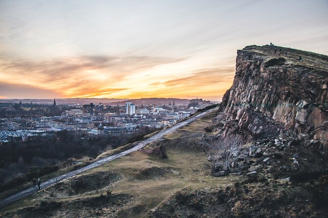 Edinburgh: Arthur's Seat Hike with Local Guide - What to wear and bring: conditions change fast on Arthur’s Seat