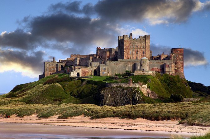 Edinburgh: Bamburgh, Northumberland & Alnwick Winter Adventure - Bamburgh Castle: one of the UK’s biggest inhabited fortresses
