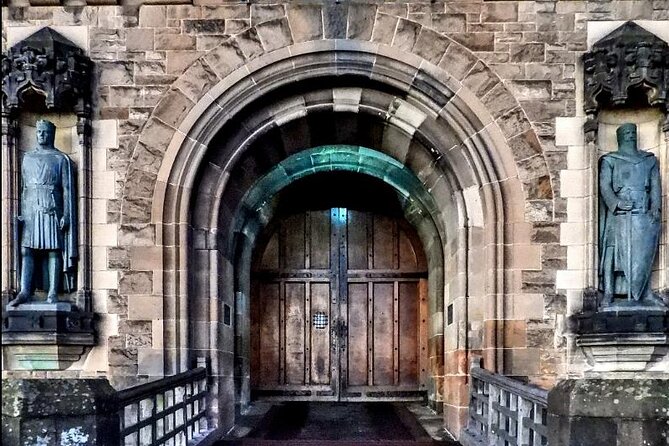 Edinburgh Castle Guided Tour - Tickets Included - Where the tour begins on Edinburgh’s Royal Mile