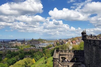 Edinburgh Castle Guided Walking Tour in English