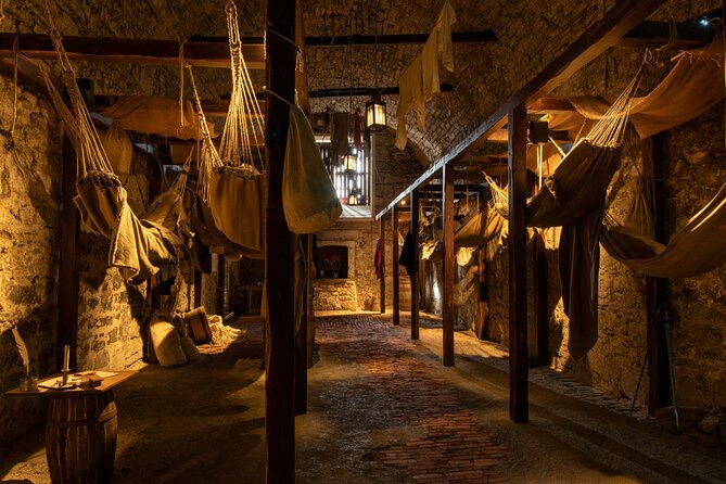 Edinburgh Castle: Guided Walking Tour with Entry Ticket - After the guide leaves: museums, prisons, and Royal Palace buildings