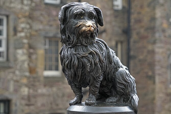 Edinburgh Castle & Old Town Small Group Guided Tour - Old Town Religion Stories and the Meaning of Crosses