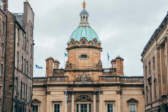 Edinburgh Castle & Old Town Small Group Guided Tour - Ending at Crown Square, Then Choosing Your Next Castle Move