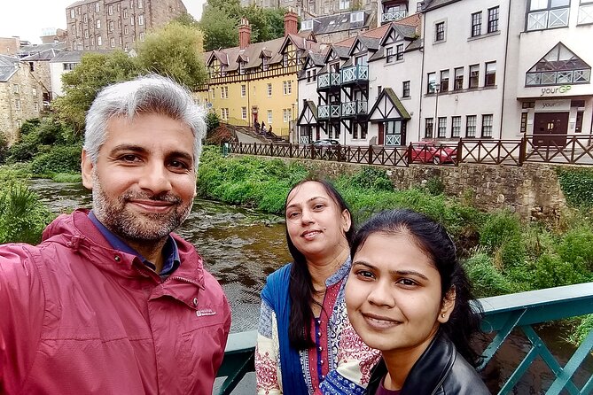 Edinburgh Custom Private Tour with a Local, see the city unscripted - Old Town hits: Royal Mile walking with real context