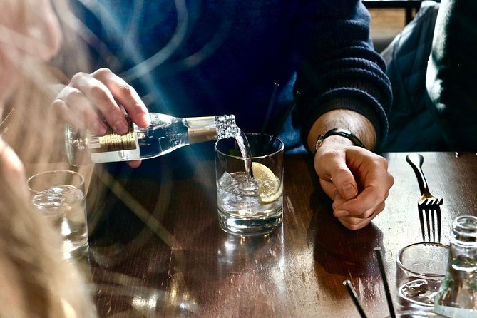 Edinburgh Food Tour with Scotch, Haggis, a Secret Dish & More - Grassmarket Square food start: Old Town views with real pub energy