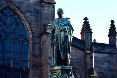 Edinburgh Food Tour with Scotch, Haggis, a Secret Dish & More