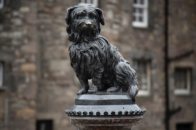 Edinburgh Full Day Walking Tour with Castle Included -Small Group - Georgian House inside: how upper-class layouts shaped daily life