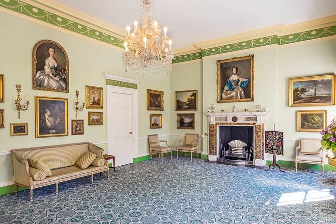 Edinburgh Full Day Walking Tour with Castle Included -Small Group - Charlotte Square, Georgian elegance, and the Athens of the North pitch