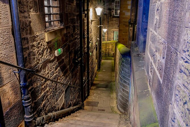 Edinburgh Ghost Tour: Mysteries, Legends and Murders - Start at 351 High St, finish near Canongate on the Royal Mile