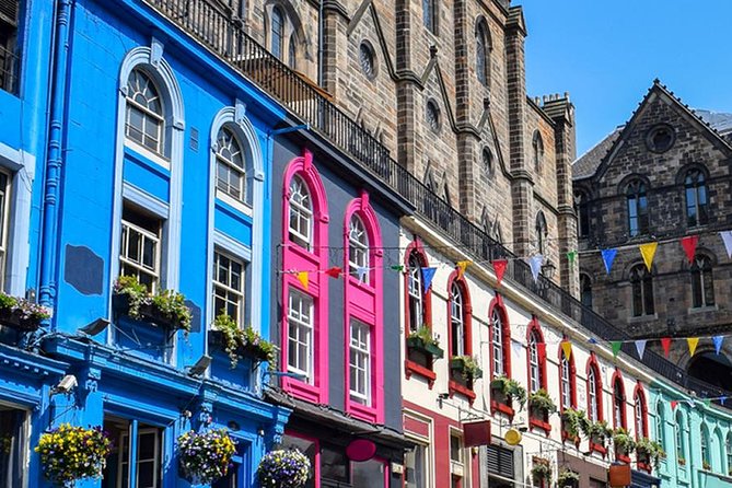 Edinburgh Half Day Guided Private Tour in a Premium Minivan - Greyfriars Bobby and Greyfriar’s Kirkyard: small stops with emotional weight