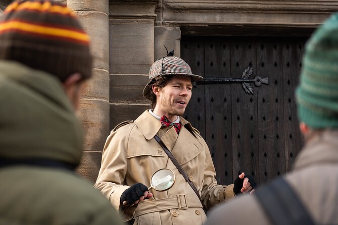 Edinburgh Historical Gems Tour with Whisky & Local Flavours - Mercat Cross and Parliament Square: the story starts in plain sight