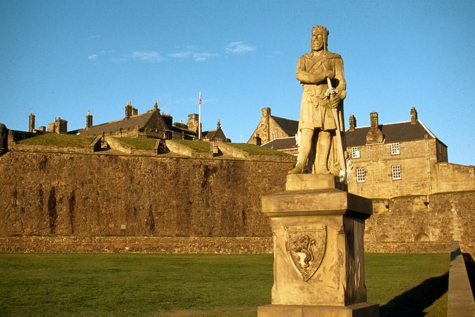 Edinburgh: Loch Lomond, Stirling Castle and the Kelpies Day Tour - Stirling Castle: where you get views and the Wallace and Bruce stories