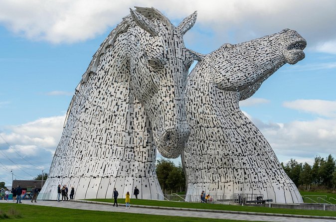 Edinburgh: Loch Lomond, The Highlands & Hairy Coo's (Small-Group) - How the small group and air-conditioned van shape your whole day