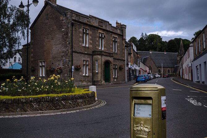 Edinburgh: Loch Lomond, The Highlands & Hairy Coo's (Small-Group) - Luss in Loch Lomond and The Trossachs National Park: small village charm with breathing room