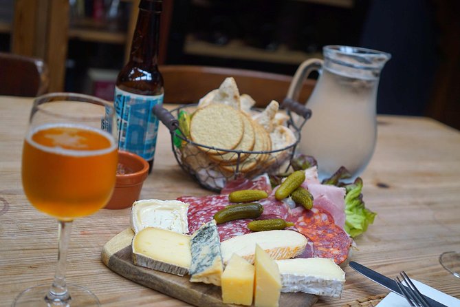 Edinburgh Luxury Private Food & Drink Tour with Eat Walk Tours - Stop 1, West End: Why This Side of Town Got Wealthier