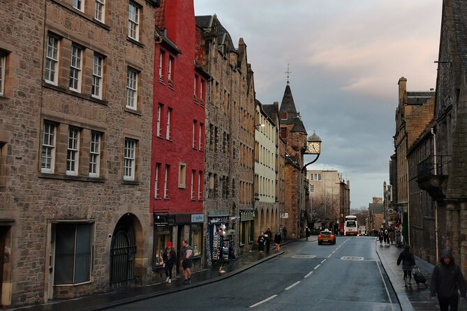 Edinburgh Outlander Self-Guided Private Tour - Price and time value for $12.49 per person