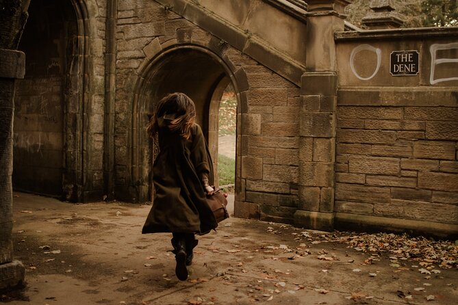 Edinburgh Photo Shoot - capture your memories ! - Duration, group size, and why 5 people max makes a difference