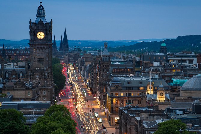 Edinburgh Photography Masterclass - Private Photography Lesson - Creative composition: how to make the city look intentional