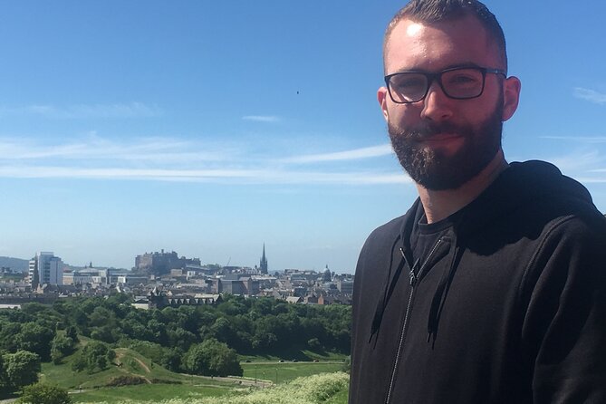 Edinburgh Private Tour with a Local - Highlights & Hidden Gems - The Royal Mile: Edinburgh’s spine, plus the story behind the closes