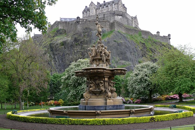 Edinburgh Private Tour with a Local - Highlights & Hidden Gems - New Town first: the elegant streets, gardens, and “why Edinburgh grew” story