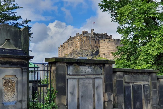 Edinburgh Private Walking Tour - Deacon Brodie’s Tavern, the respectable-by-day story that inspired Jekyll and Hyde