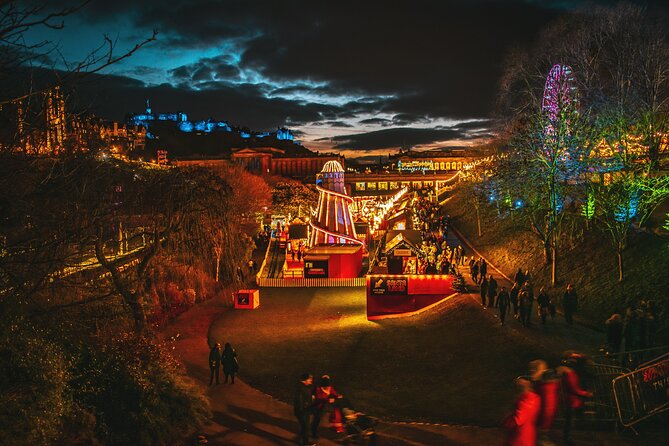 Edinburgh's Christmas Lights and festive Black Taxi Tour - Practical tips so your night goes smoothly