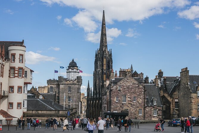 Edinburgh Self-Guided Murder Mystery Tour by the Royal Mile - How Long It Really Takes, and What Your Feet Need