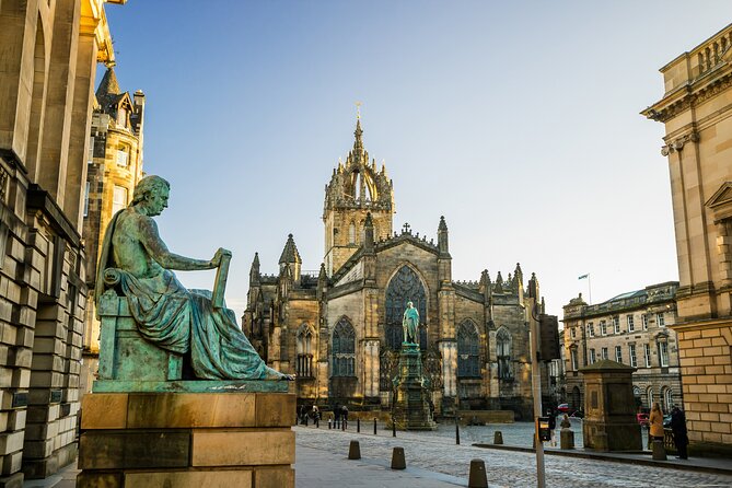 Edinburgh Shore Excursion: City Tour and Royal Yacht Britannia - The 9:30 AM departure rule: timing is the tour