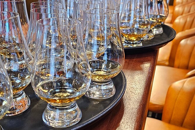 Edinburgh Whisky Tasting and History on the Royal Mile - Inside a Historic Cellar With Four Drams in Front of You