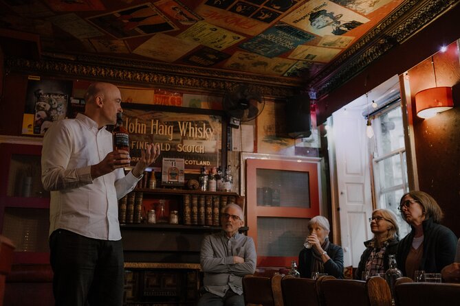 Edinburgh: Whisky Tasting with Storytelling in a Historic Pub - How the guide helps you taste, not just drink