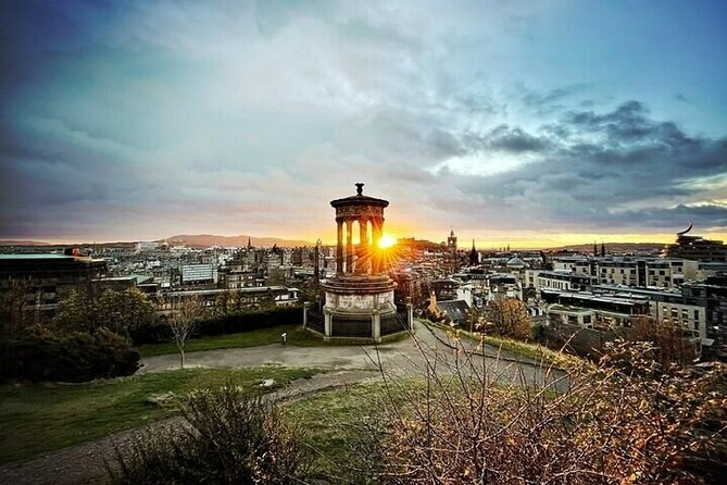 Enchanting Edinburgh: Half-Day Walking Tour with Local Guide - Why a private guide makes this easier than self-guided walking