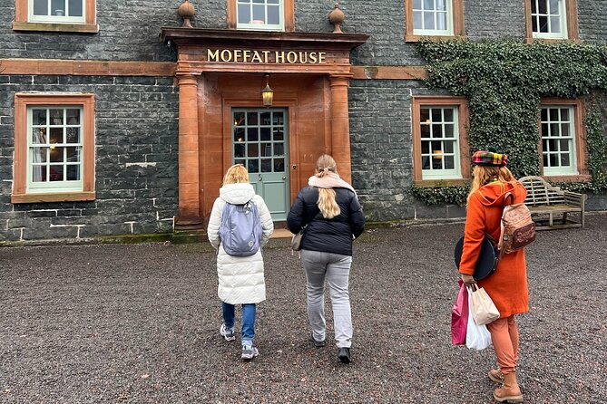English Speaking Homestay Exploring Edinburgh and National Parks - Drumlanrig Castle day 4: history time without the frantic pace