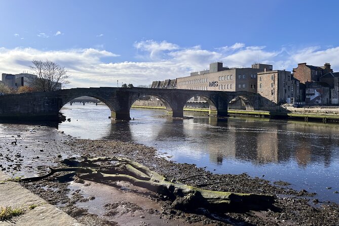 Escape Burns' Hame Toun: Outdoor Puzzle Game in Ayr - The Clue Route Through Ayr: Nine Stops With Different Vibes