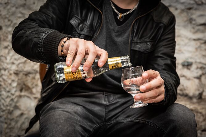 Evolution of Gin and Underground Gin Tasting in Edinburgh | 1hr - The Lost Close: the building turns the lesson from dry to memorable