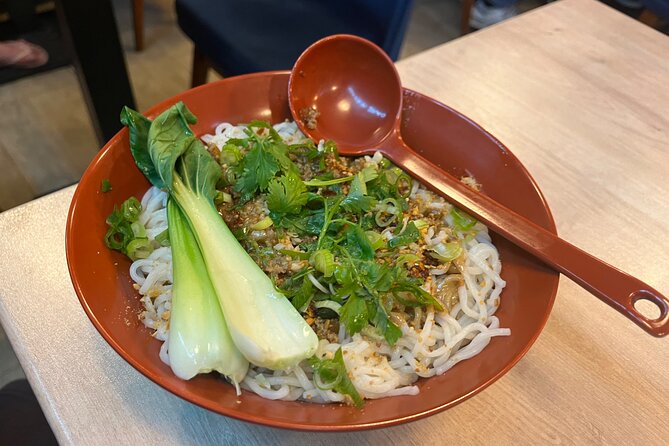Explore Edinburgh's Asian Quarter & Local Scottish Cuisine - National Museum start, Old College finish, and why the route works