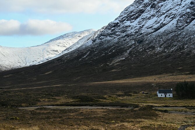 From Edinburgh: Glenfinnan, Highlands & Hairy Coos - Guides make or break the day