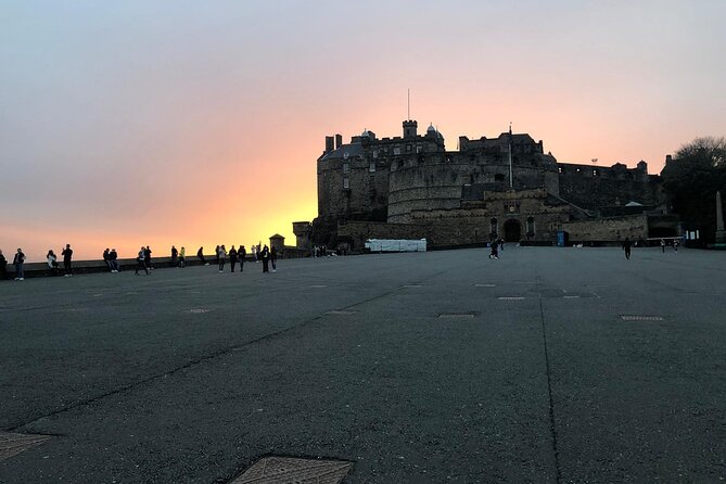 Ghosts of Edinburgh: Bloody Past Exploration Game and Tour - Night play, offline mode, and how to avoid app headaches