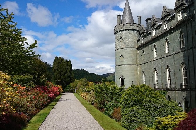Glasgow: Oban, Glencoe & West Highland Castles - Inveraray Castle and Gardens on Loch Fyne: what you get in that 1-hour window