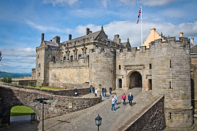 Glasgow; Stirling & Loch Lomond Private Tour - Stirling Castle, the Volcano Outcrop Stop You Will Not Forget