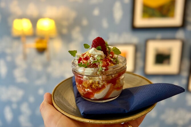 Glasgow West End Food Tour: 7 Tastings, Scotch & Local Stories - Meeting at Òran Mór and ending near Hillhead Underground